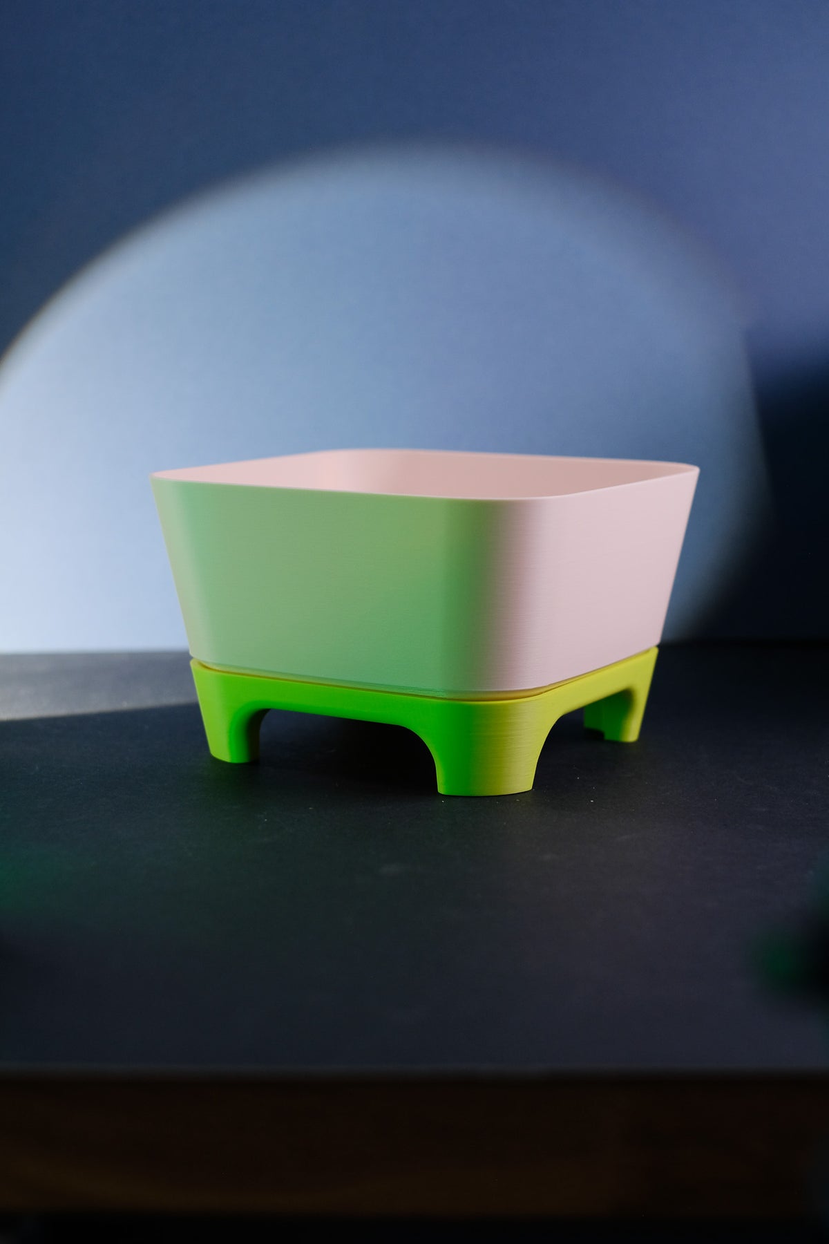 Two-Part Raised Planter with Legs - base render