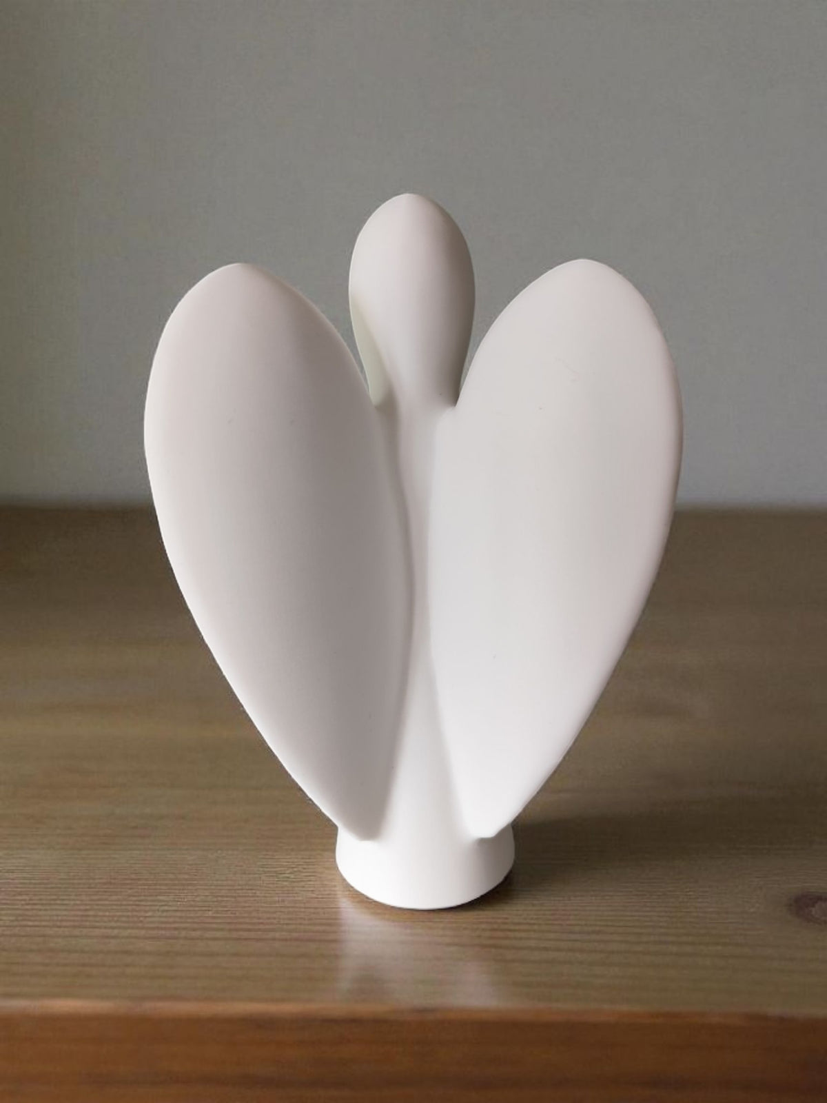 Angel sculpture product shot 9