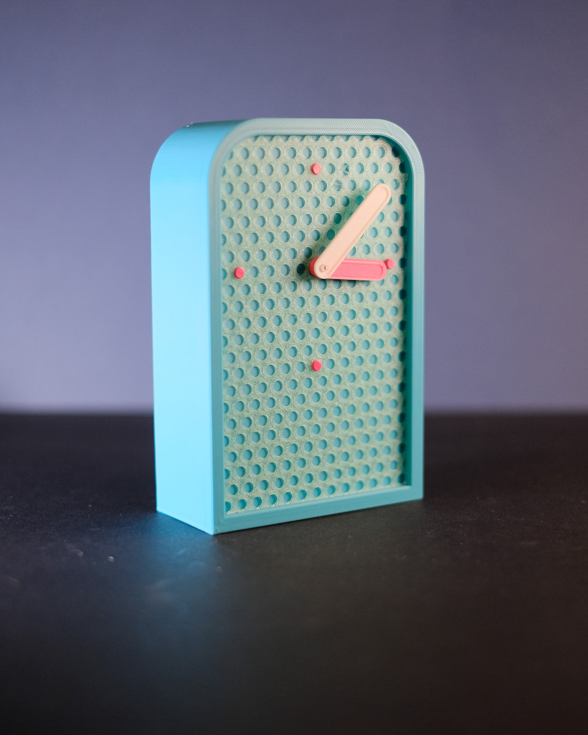 Modern Minimalist Mesh Clock - DSCF0435