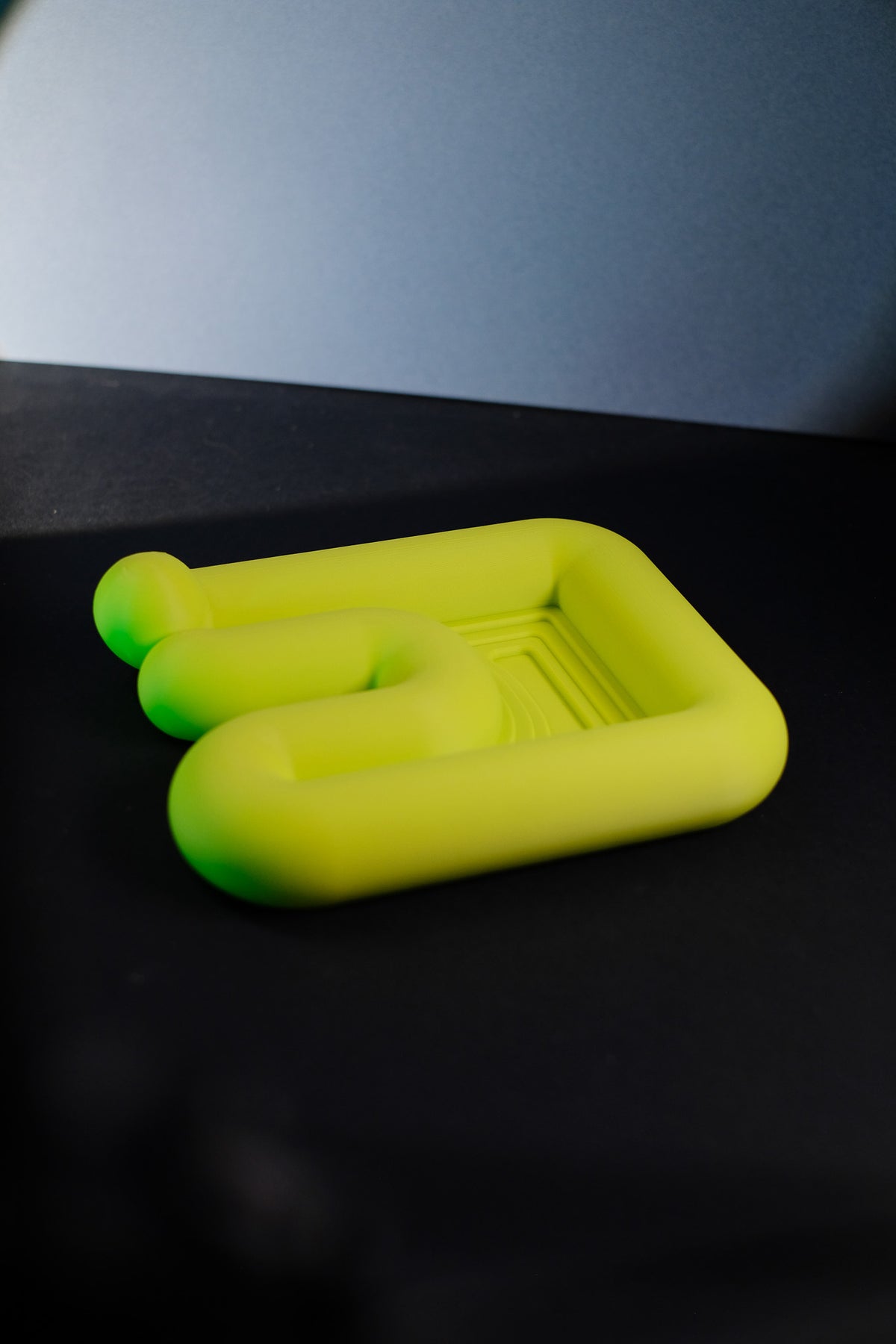 Chunky Wibble Desktop Phone Stand and Tray - photo 5