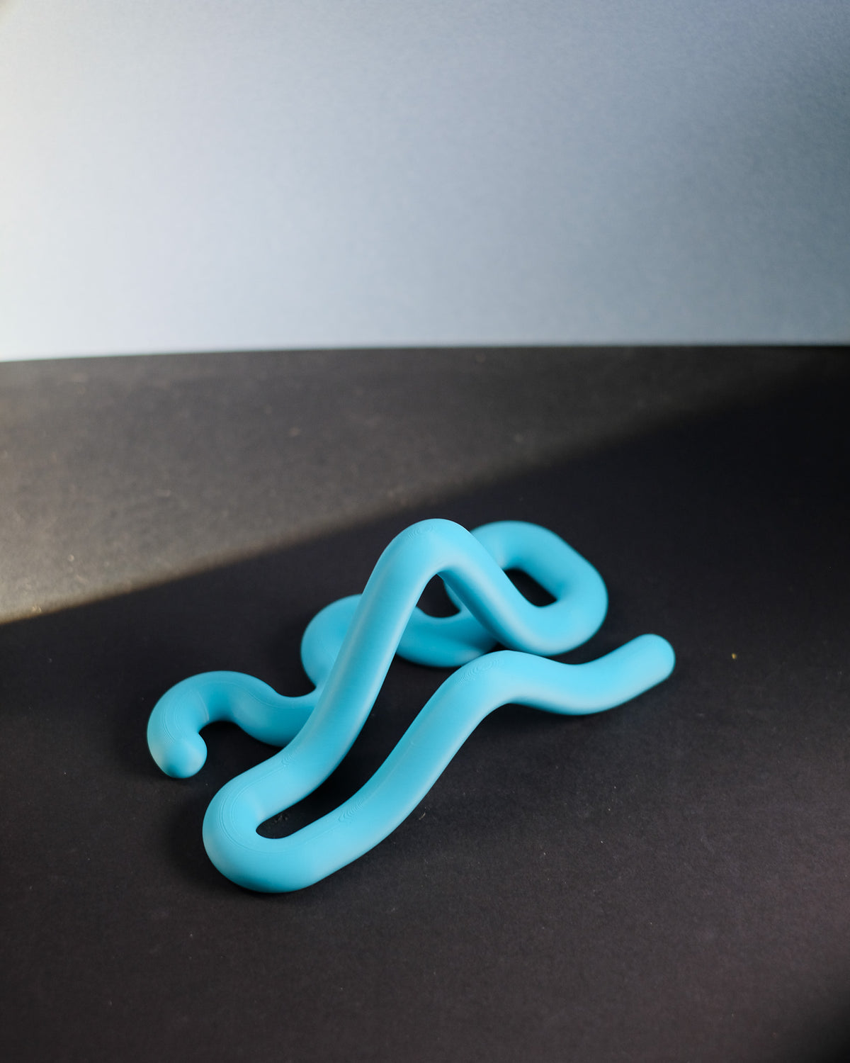 Wibbly Phone Stand - product photo 2