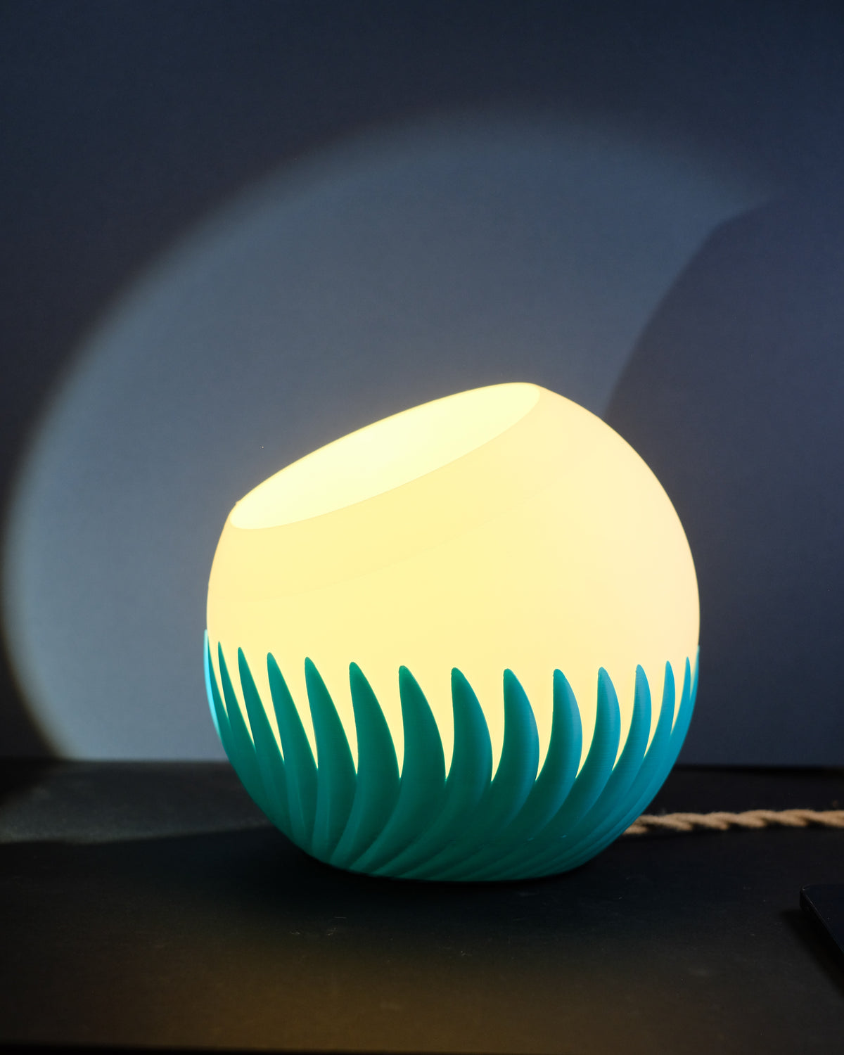 Modern Sphere E27 Lamp bright glow front view