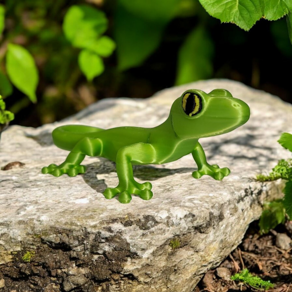 Tiny Desert Gecko Figurine