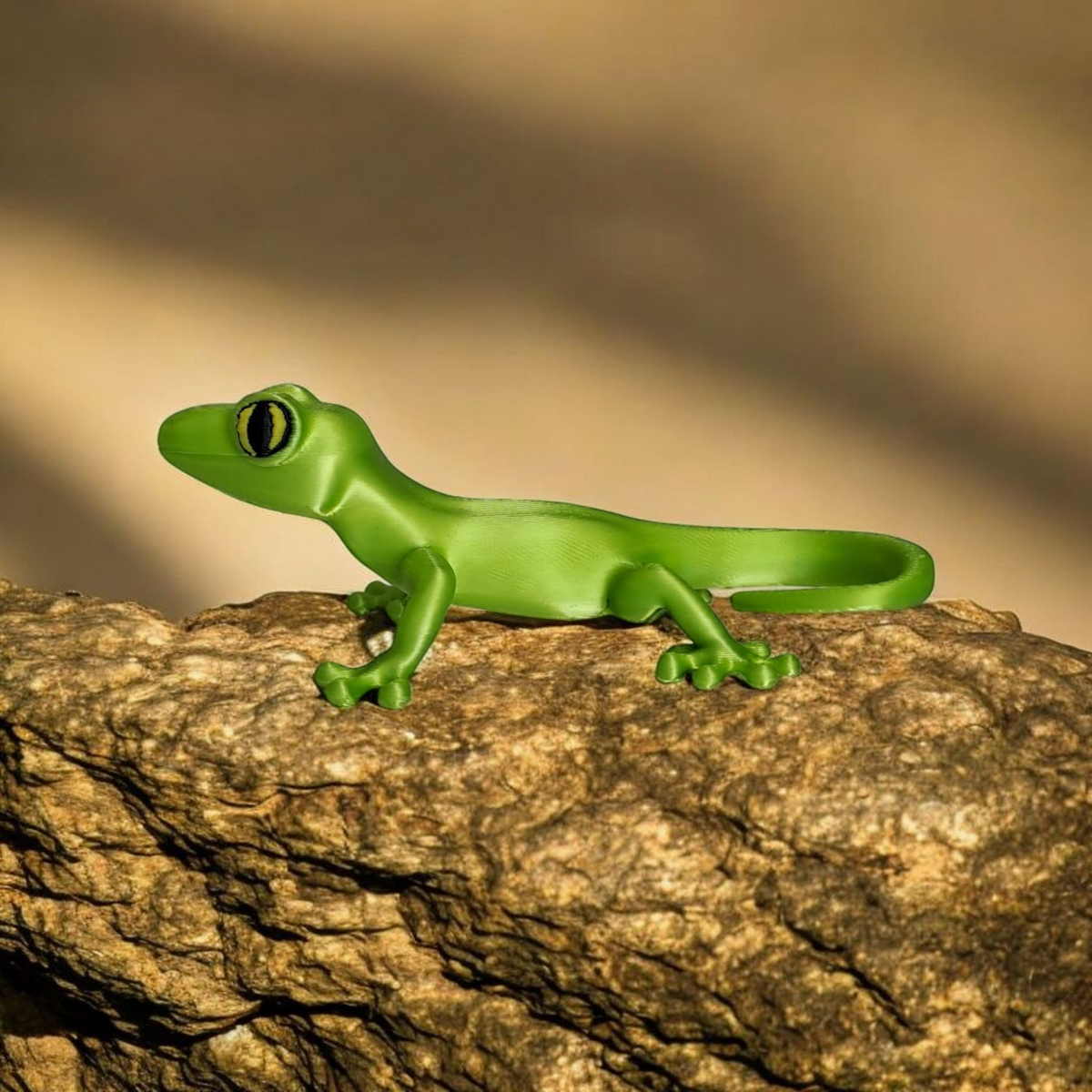 Tiny Desert Gecko Figurine