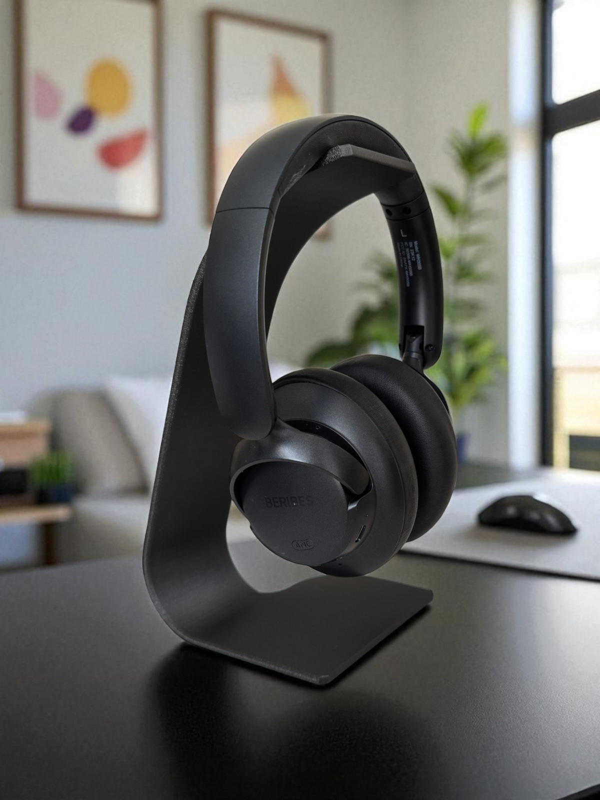 “Swing” Headphone Stand