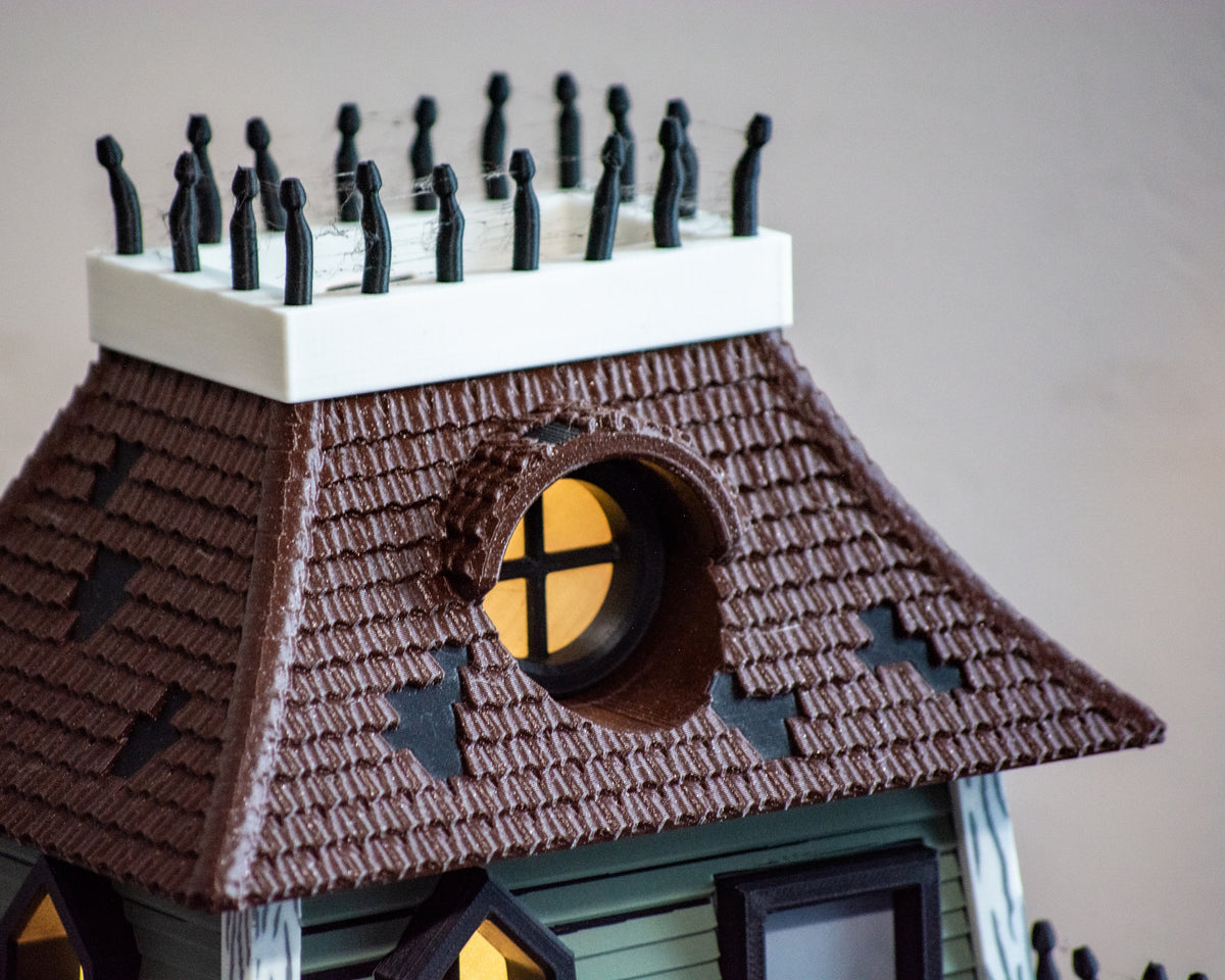 Full haunted house lamp angled view