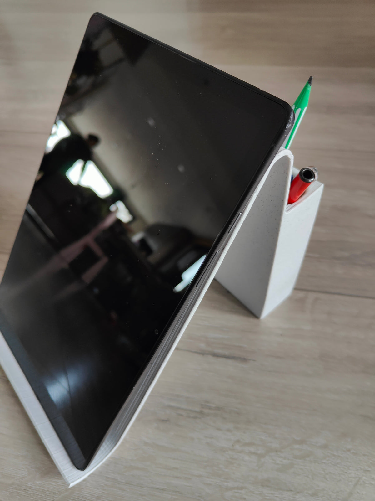 Tablet Stand with Pen Holder