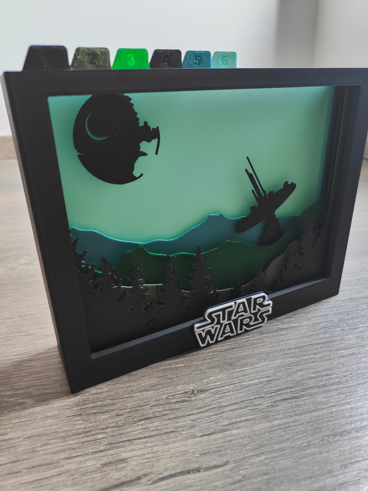 Star Wars - Endor Shadow Box (A)