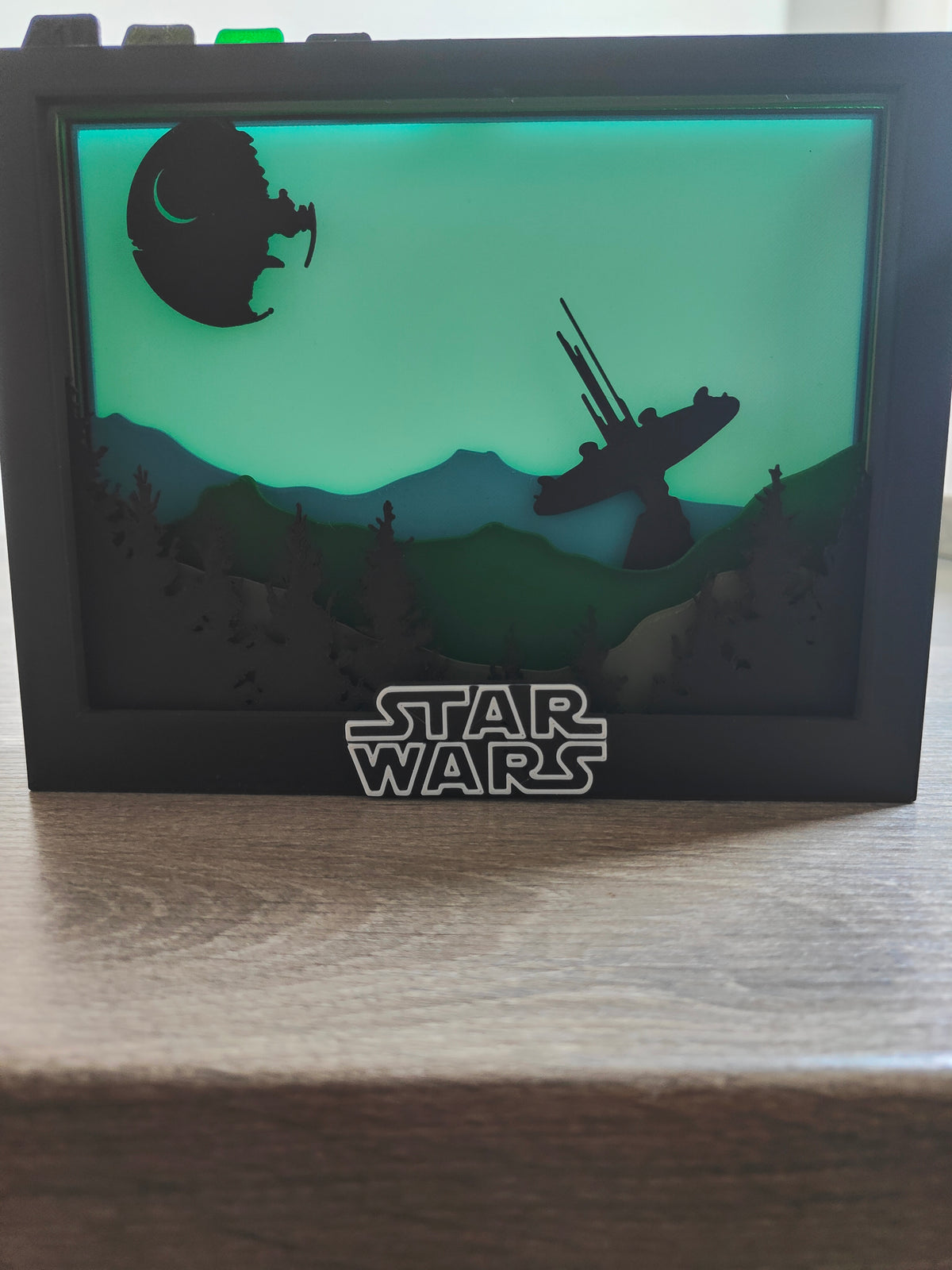 Star Wars - Endor Shadow Box (A)