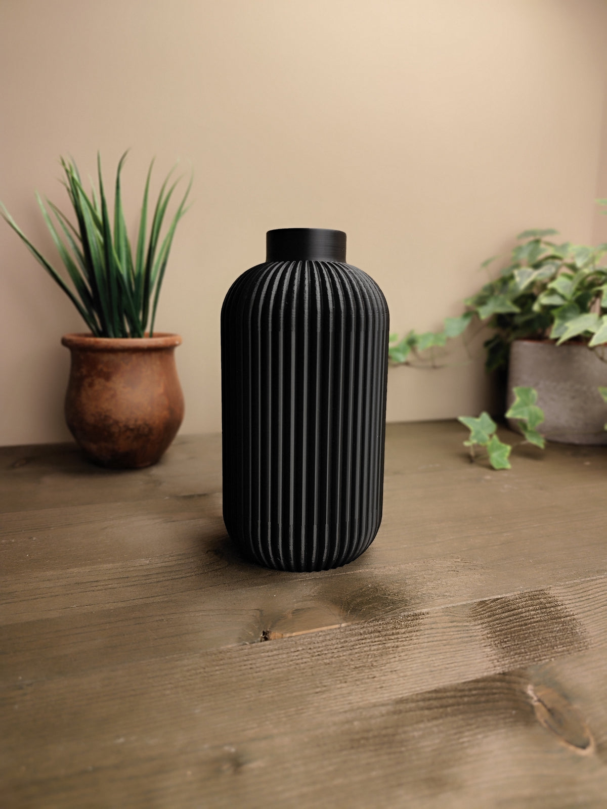 Ribbed Minimalist Vase