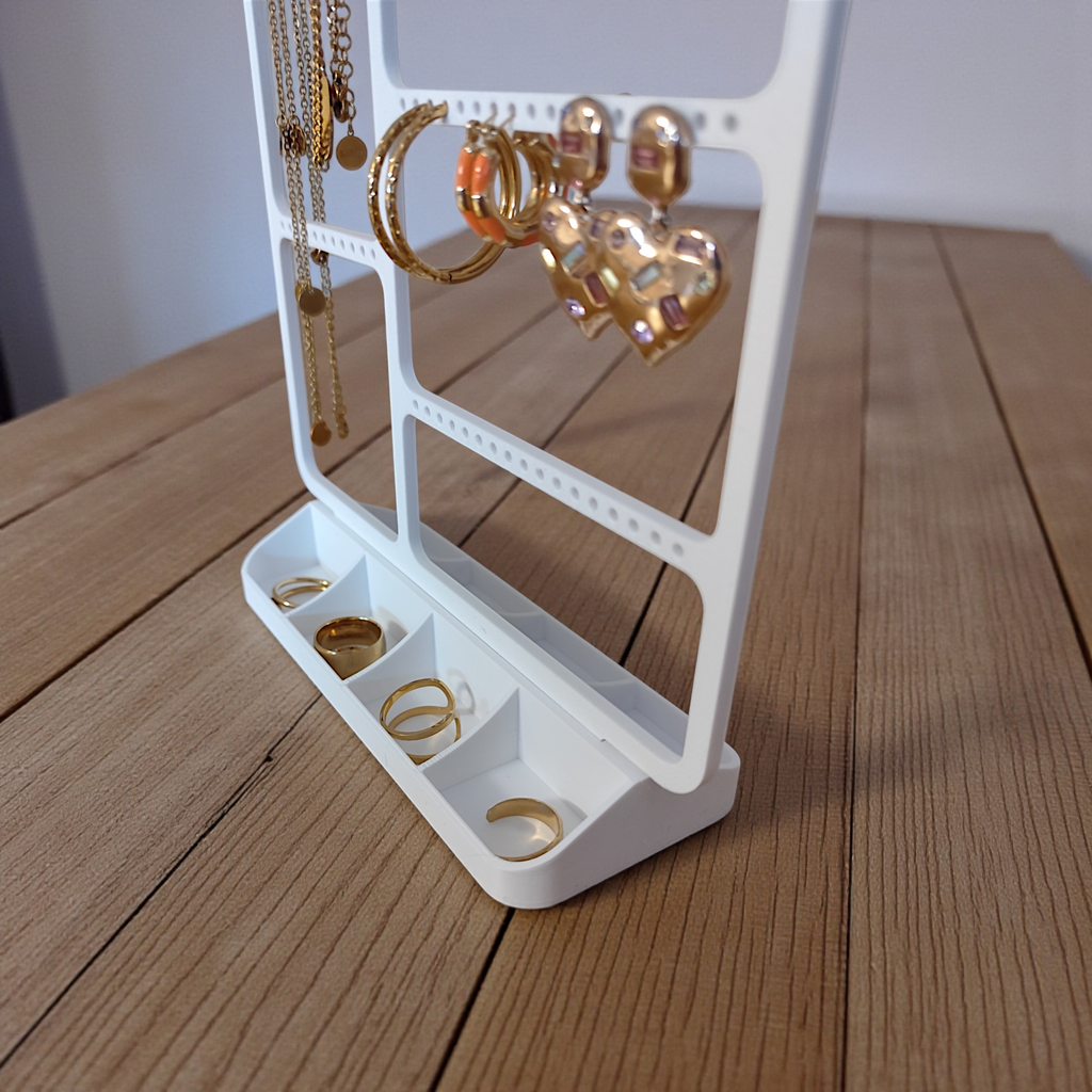 Modern jewelry organizer