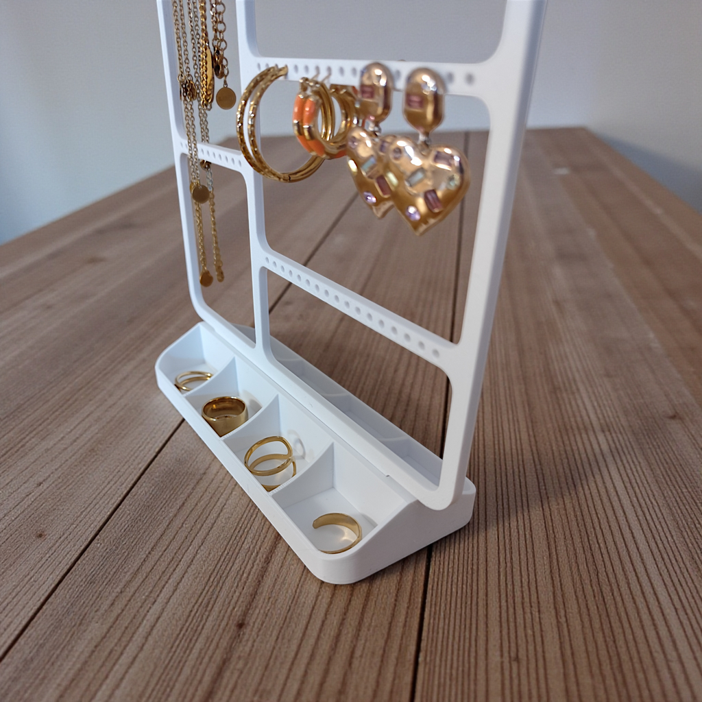 Modern jewelry organizer