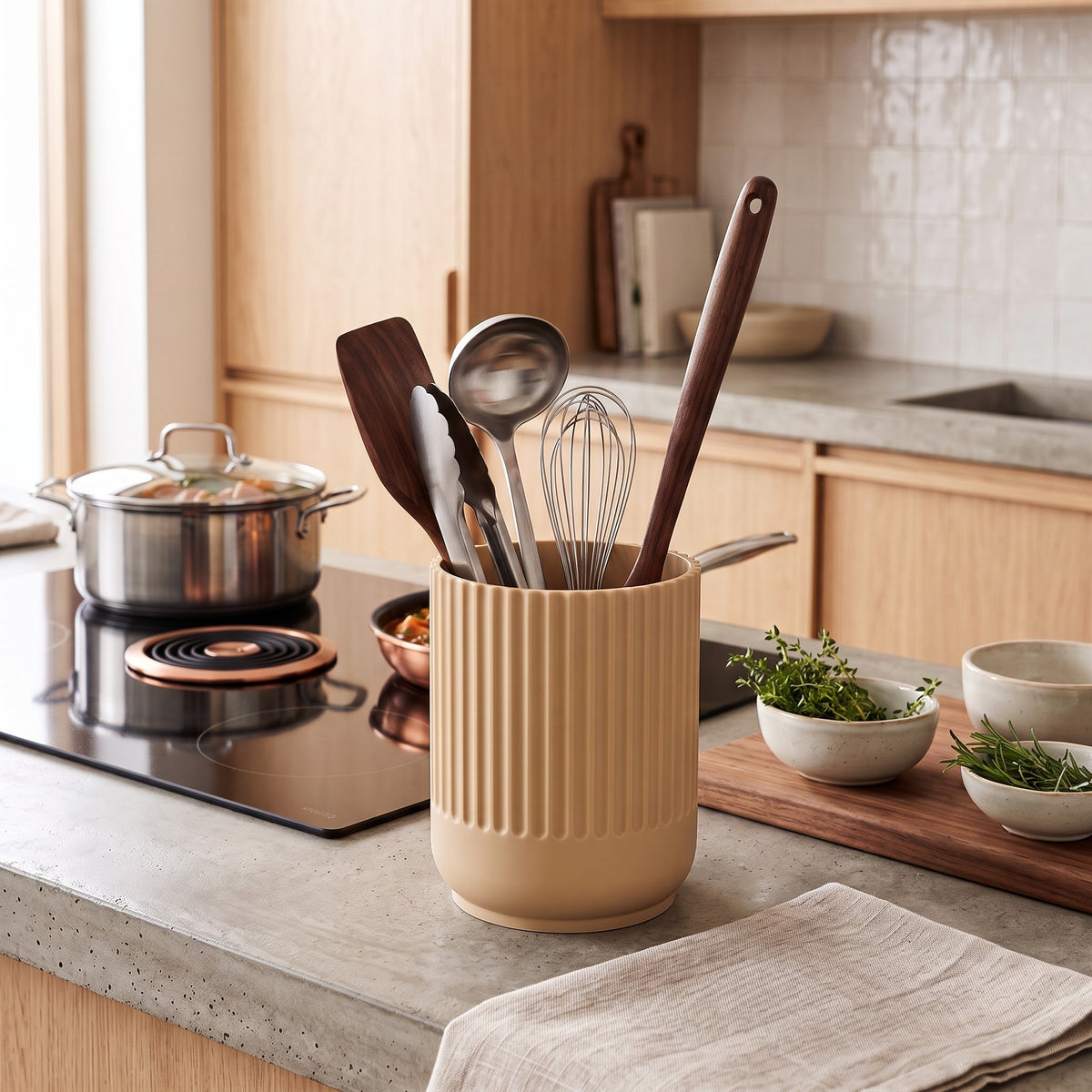 Japandi-Style Kitchen Utensil Holder