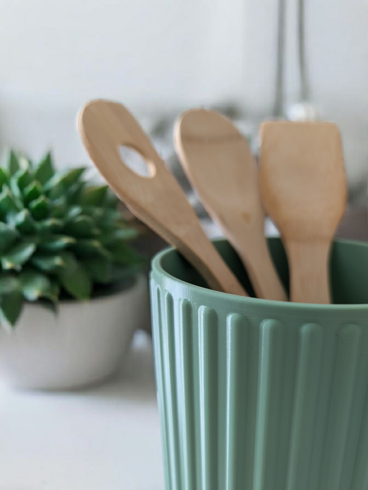 Ribbed Cylinder Utensil Holder