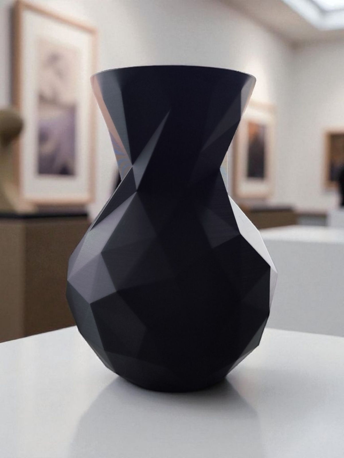 Low poly vase