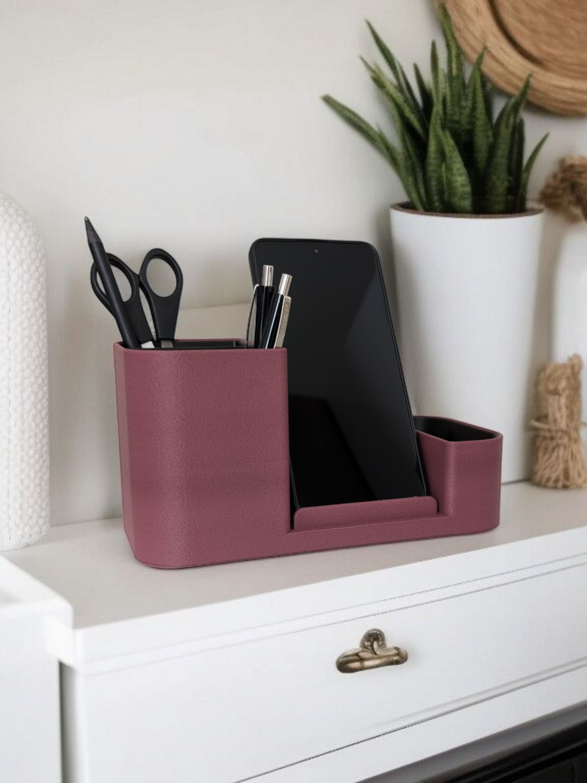 Premium Desk Hub with Textured Finish