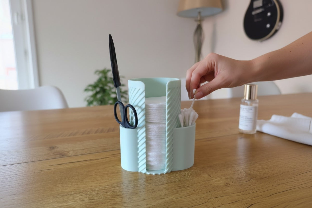 MakeUpMate 2.0 – Bathroom & Makeup Organizer