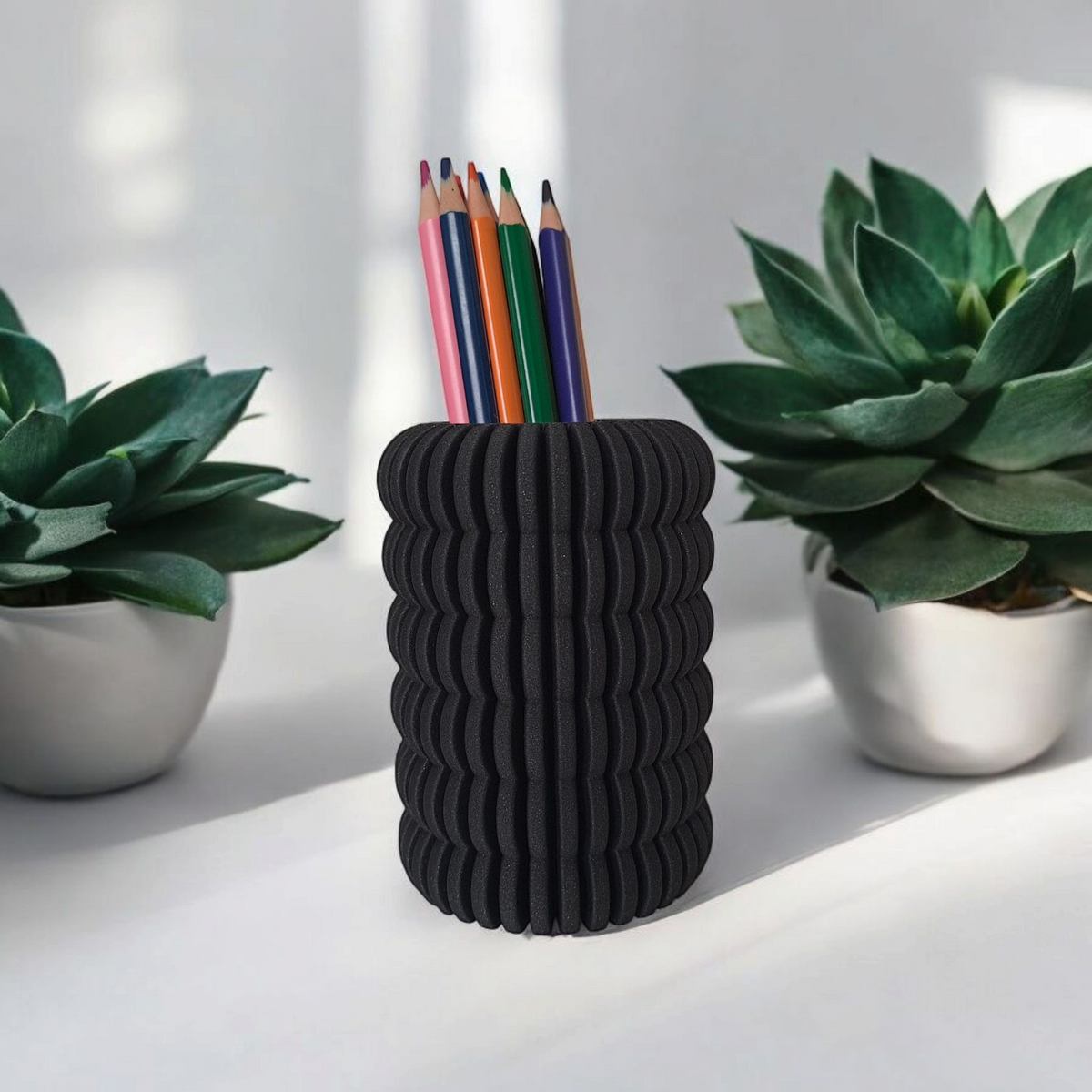 Twice the Style, Twice the Function – A Duo of Holders for Toothbrushes, Pens and Utensils