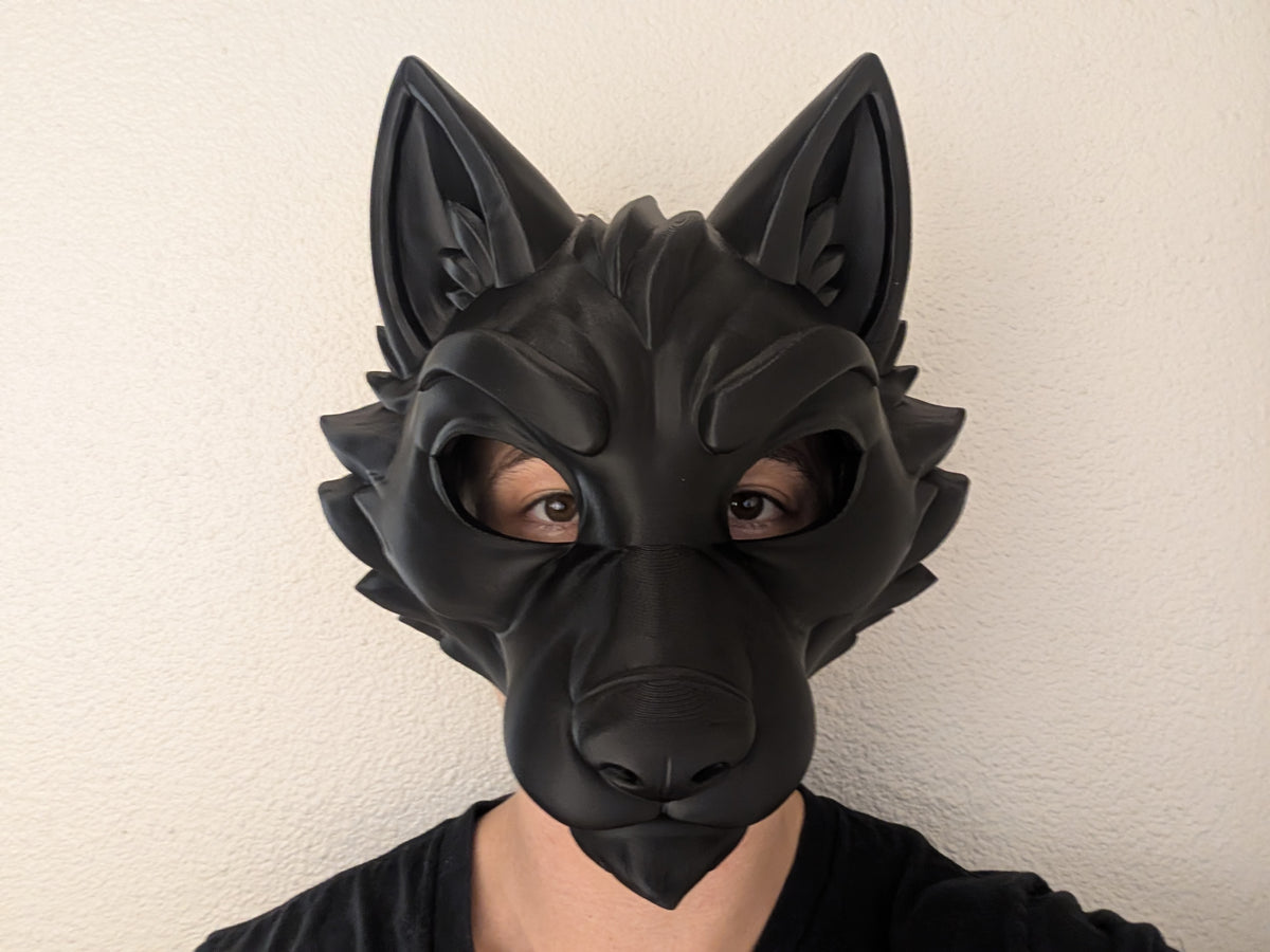 Front view of the dark gray Dire Wolf fantasy mask without a strap