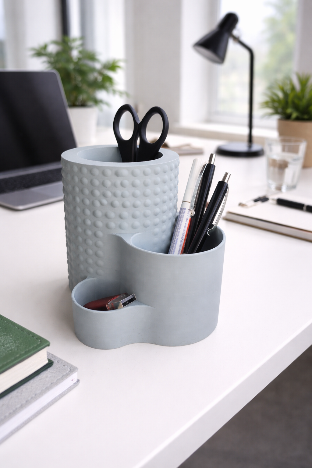 Modern Dotted Office Organiser