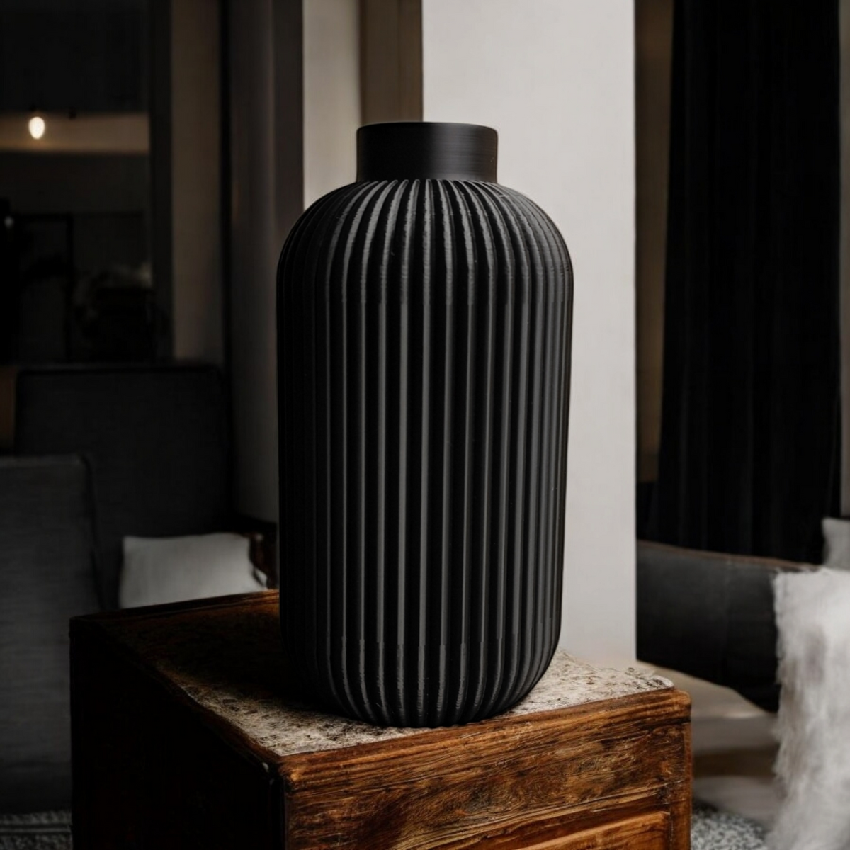 Ribbed Minimalist Vase