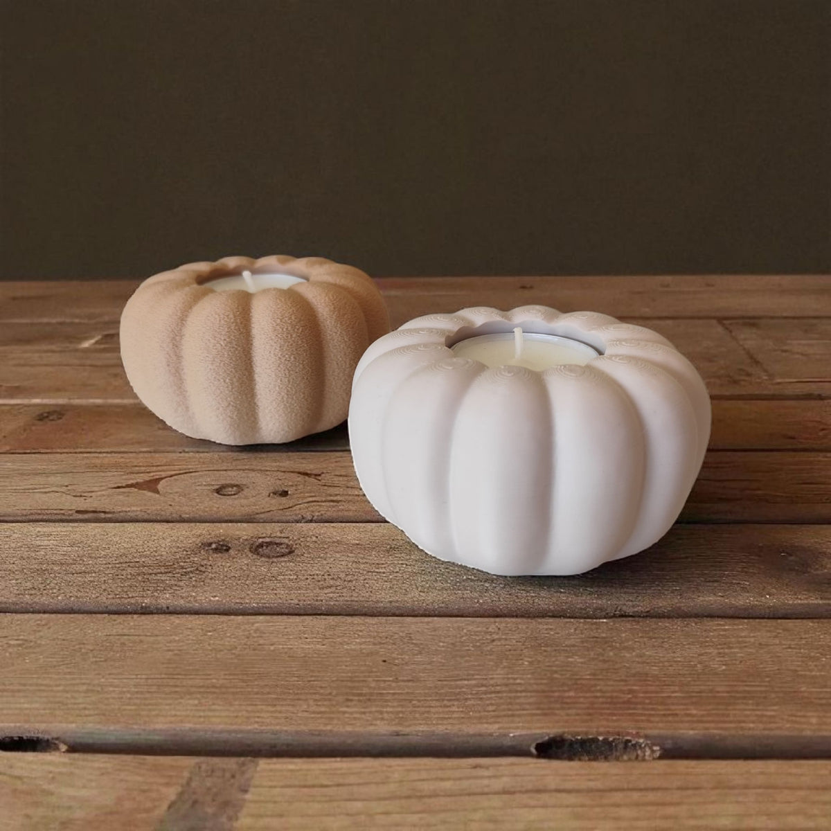 Two autumn pumpkin tealight holders product shot 8