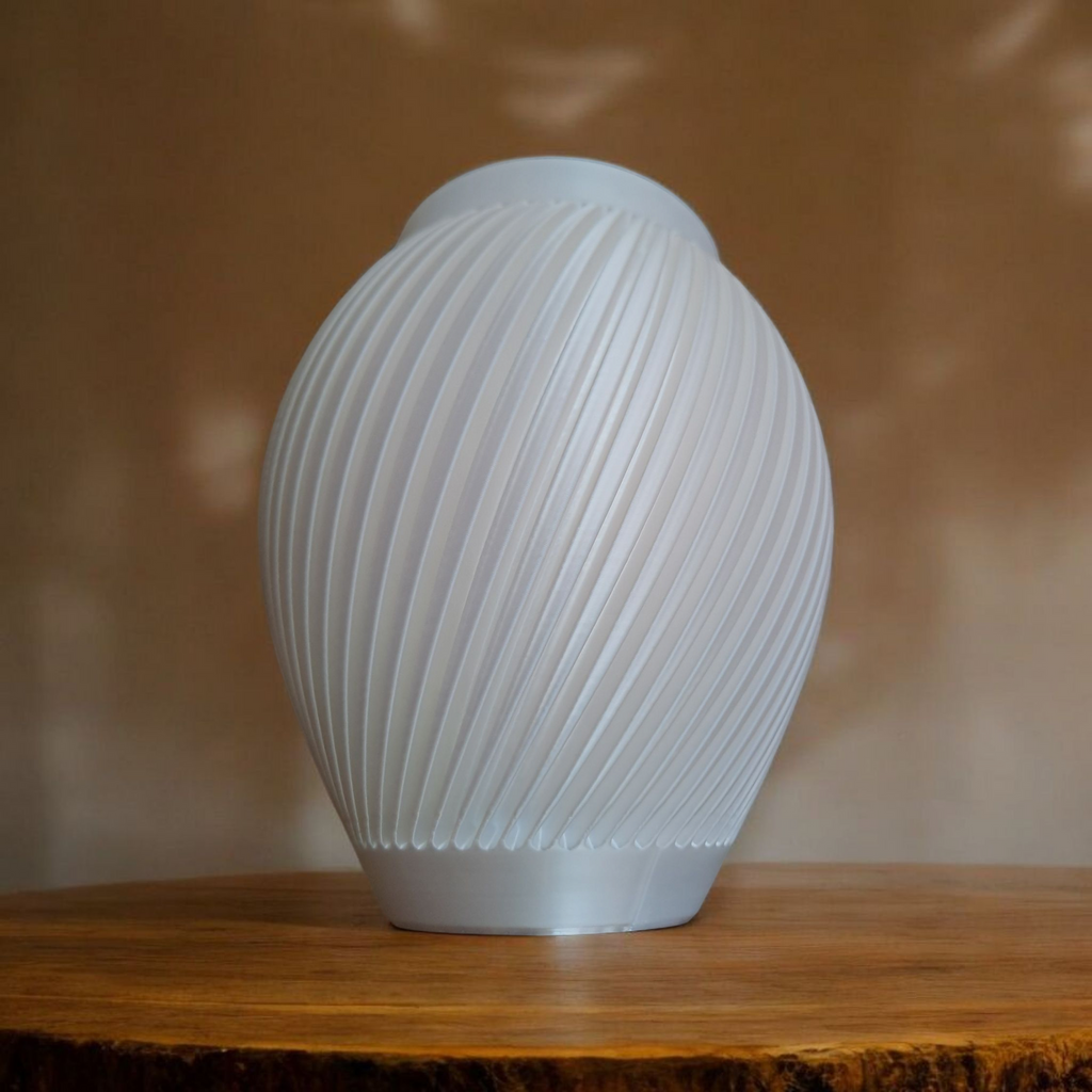 Versa – The Modern Slatted Design Vase