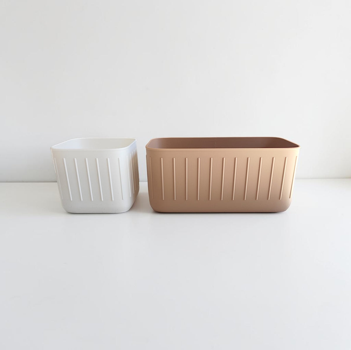 Scandinavian Plant Pot Pair — Ribbed Indoor Planter Set (Large & Small)