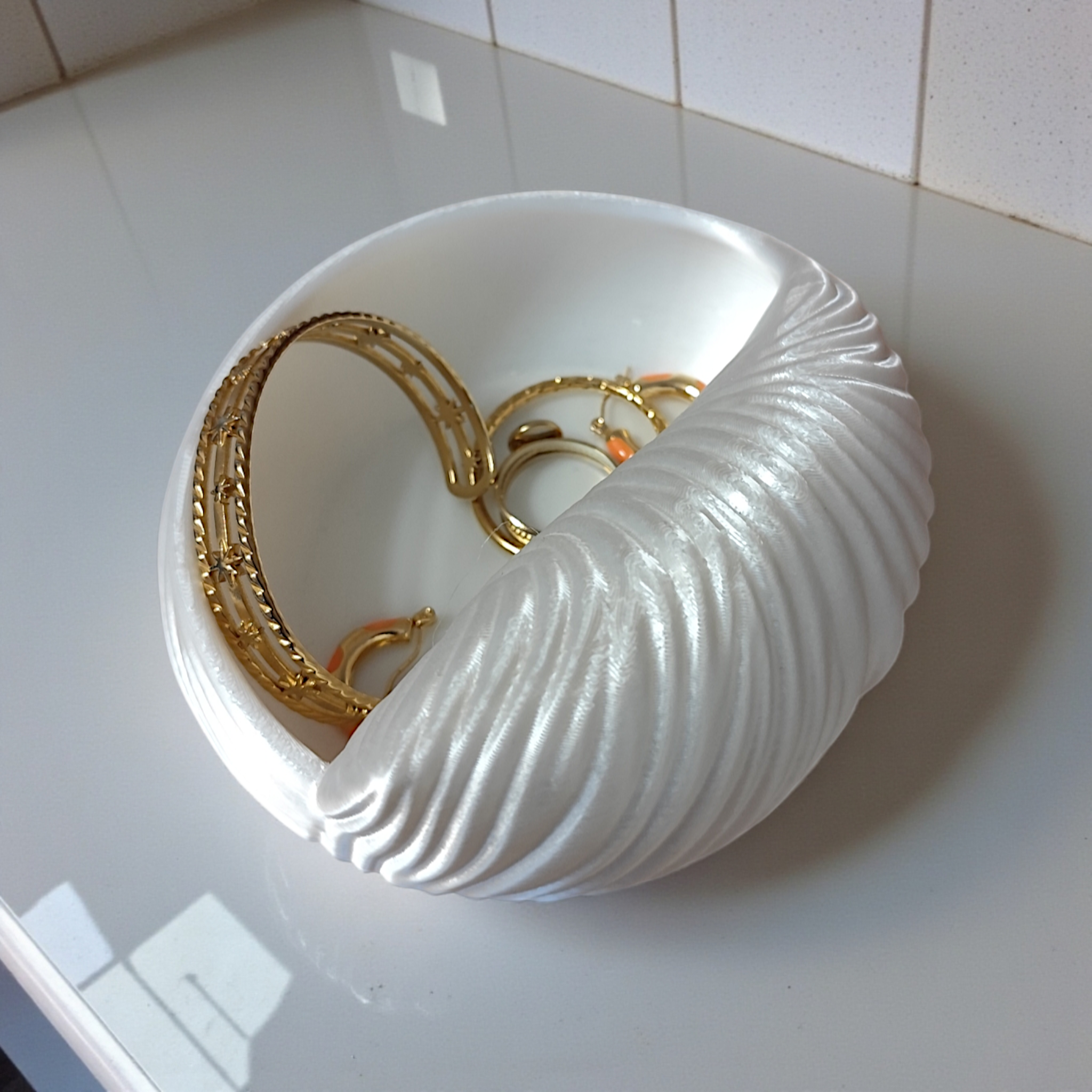 Sweet little seashell jewelery bowl