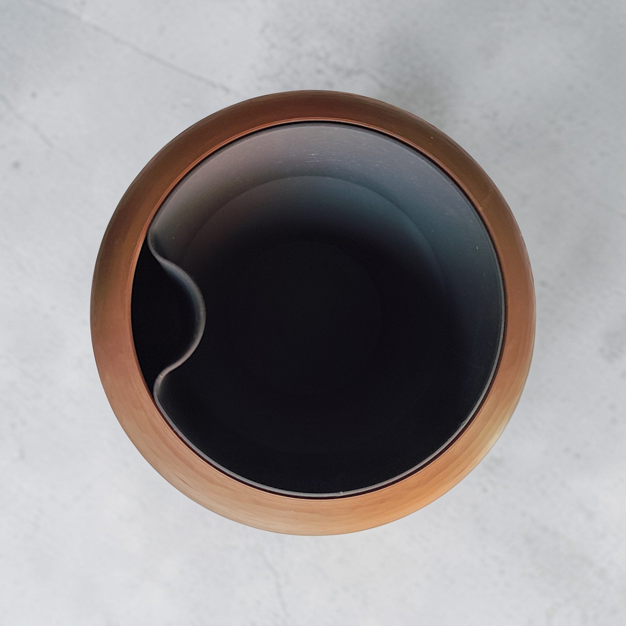 Self-watering plant pot in a hammered design