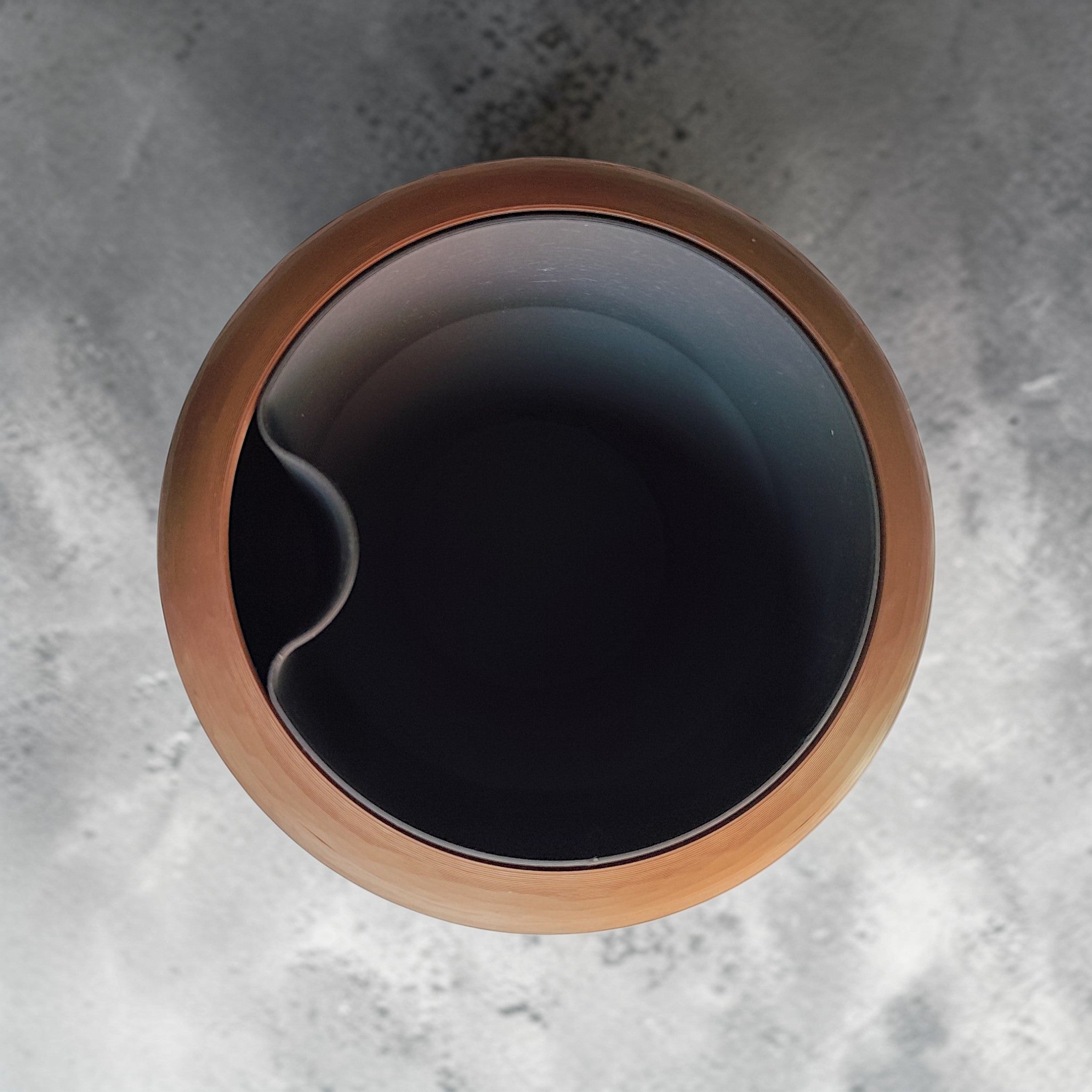 Self-watering plant pot in a hammered design