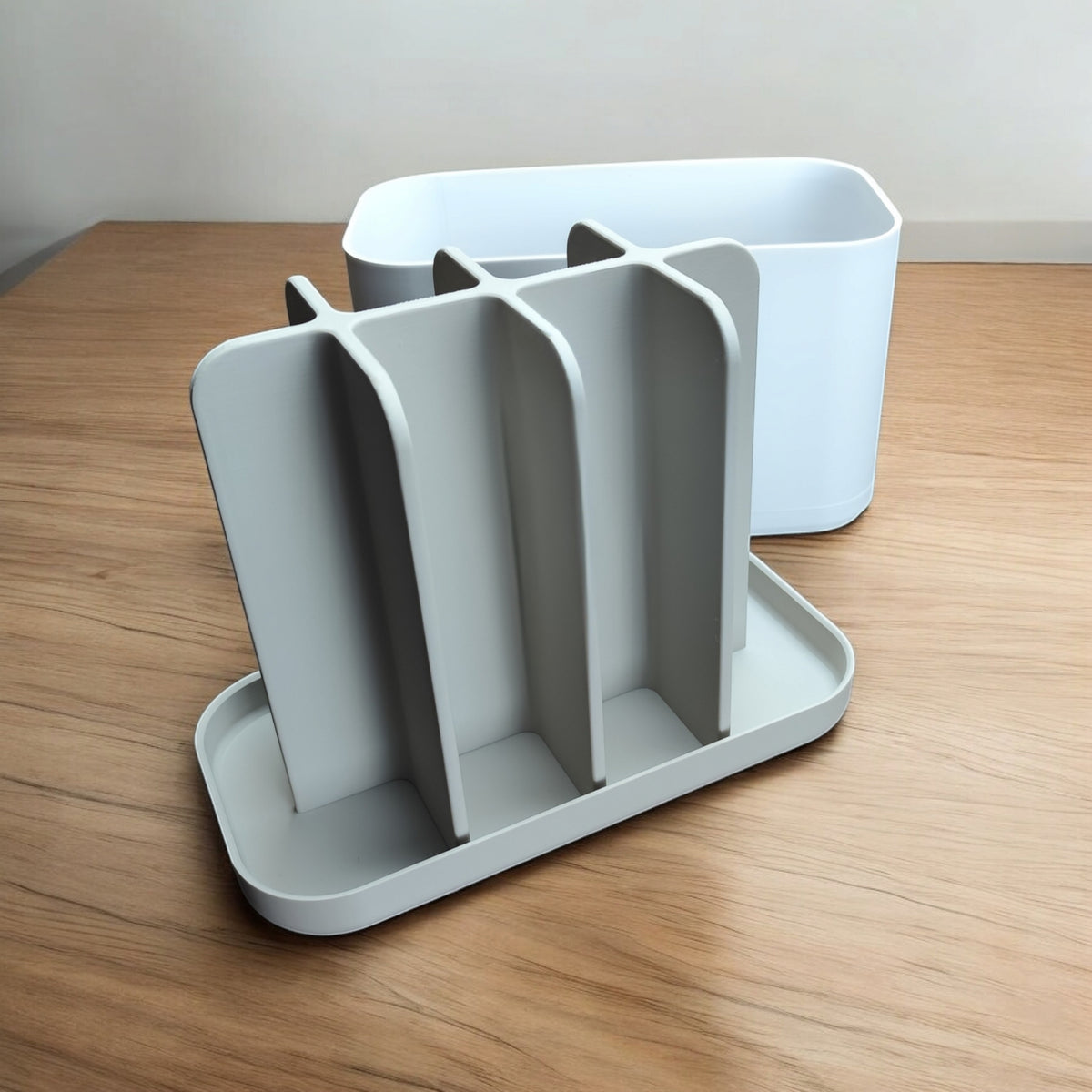 The Modern Two-Tone Bathroom Organizer