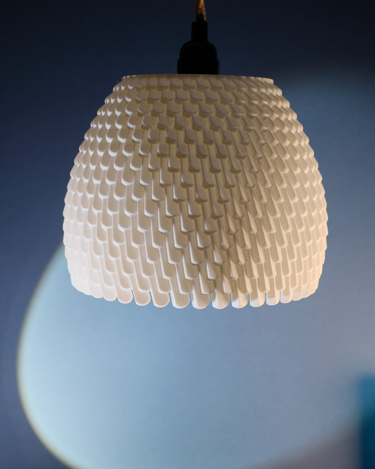 Elegant Staggered E27 Pendant Lampshade base render