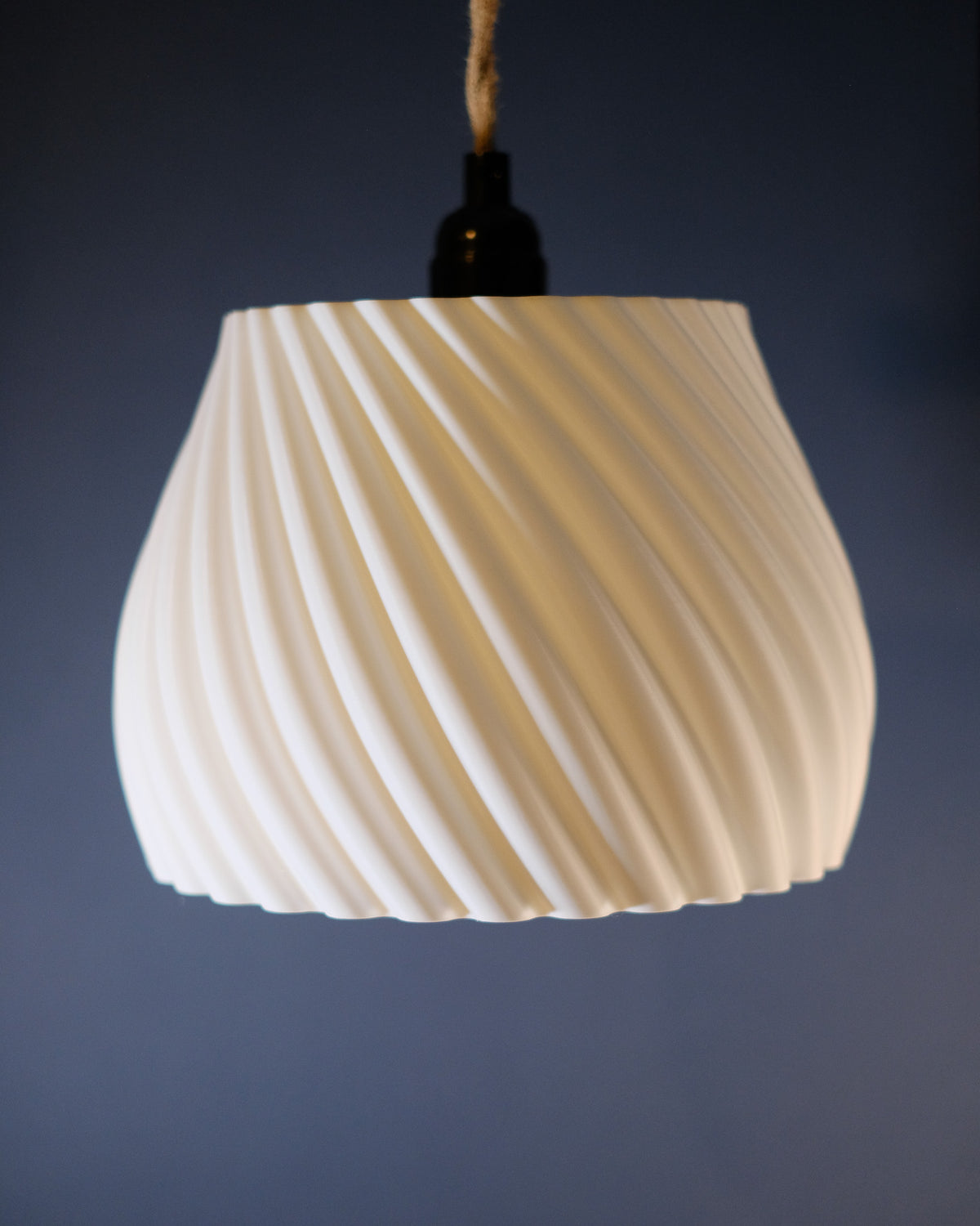 Elegant Twisted E27 Pendant Lampshade - base render