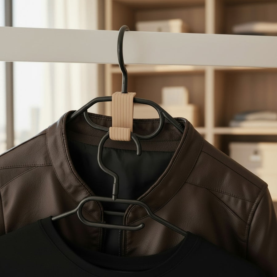 Clever hook for clothes hangers