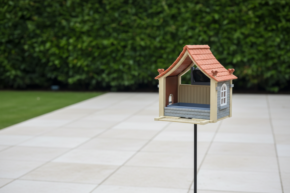 Cabin Bird Feeder