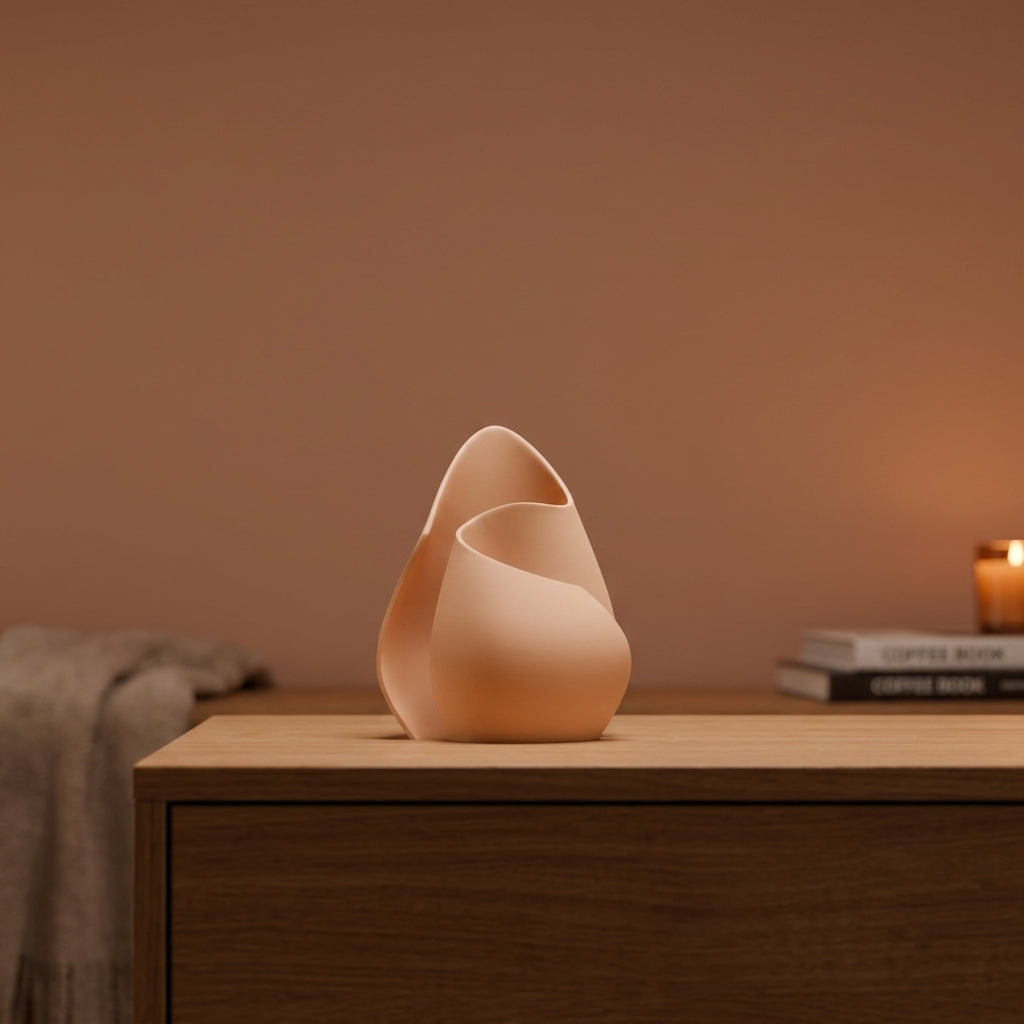 Single Sheet Flowing Vase 2