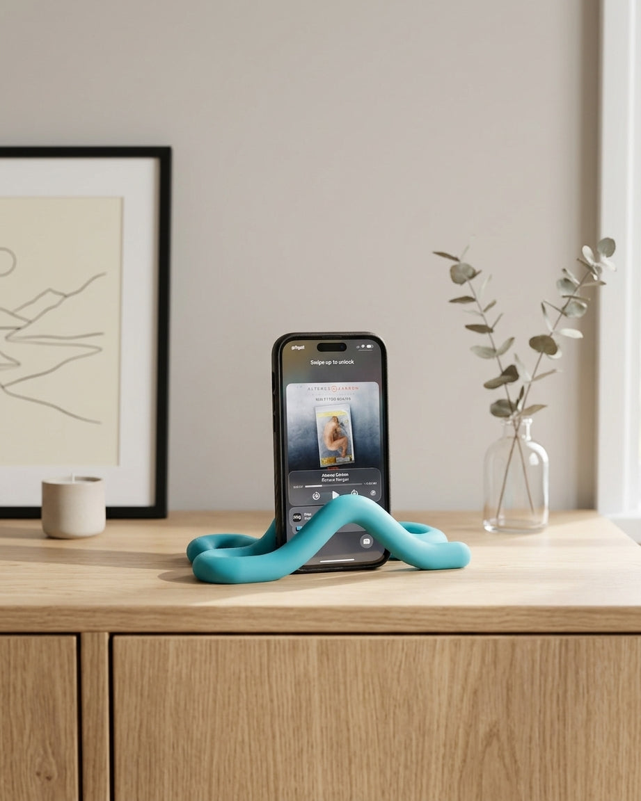 Wibbly Phone Stand - render angle 1