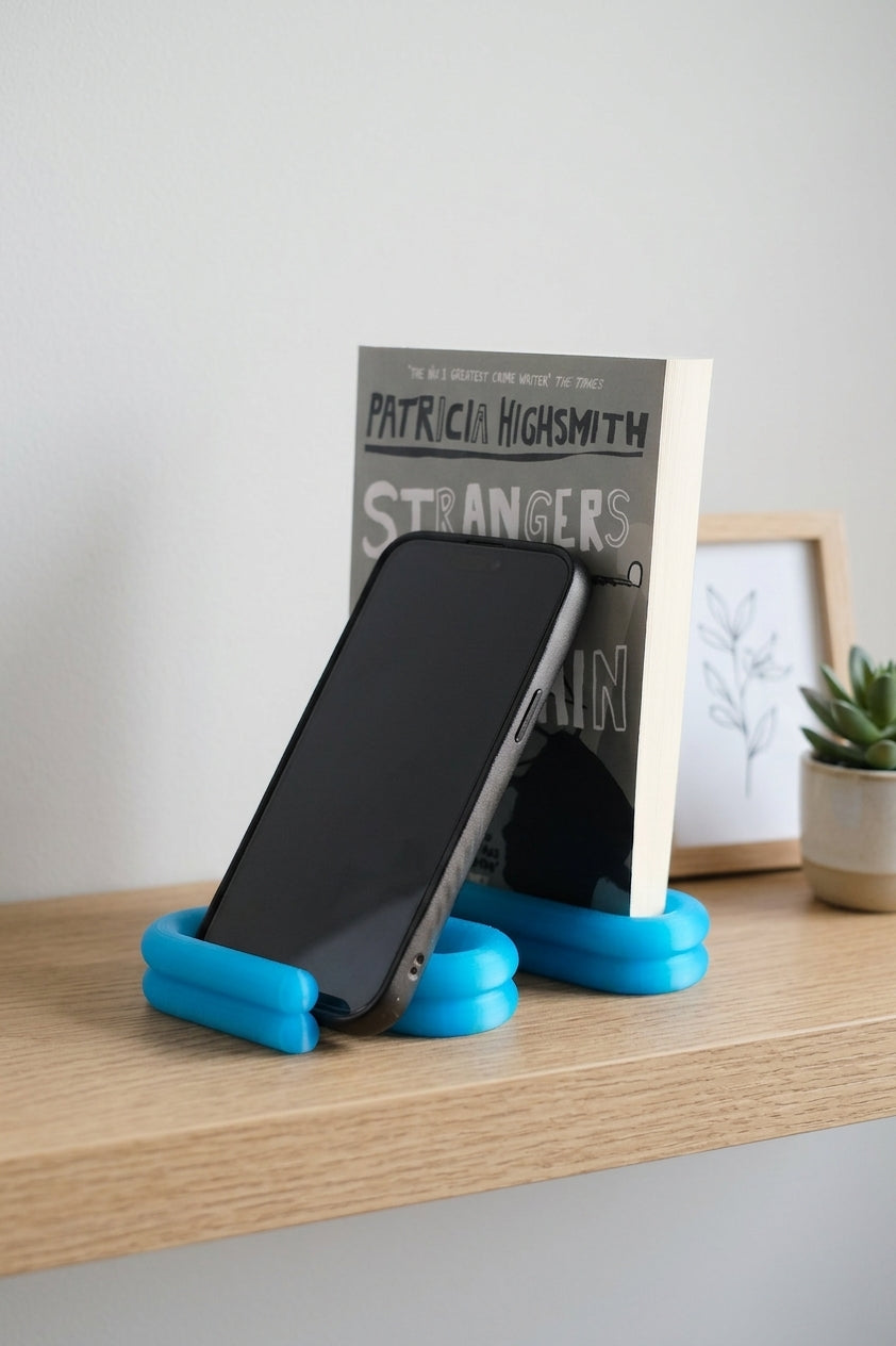 Wibble Desktop Stand - render angle 1