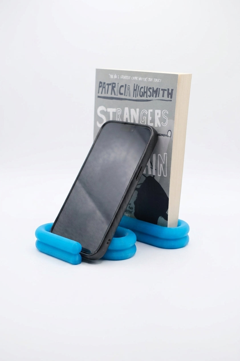 Wibble Desktop Stand - render angle 2