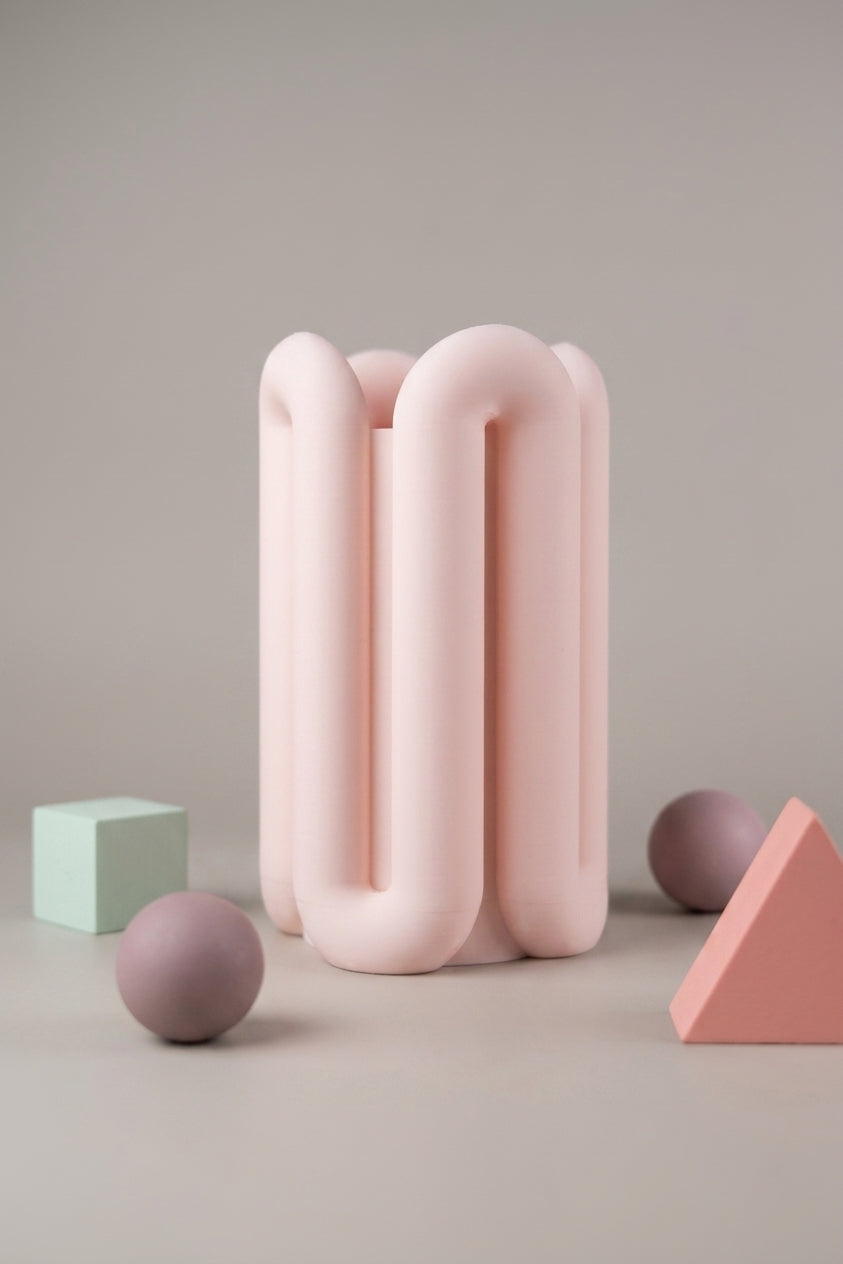 Eleva Wibble Aesthetic Vase render front view showing full looping tube form